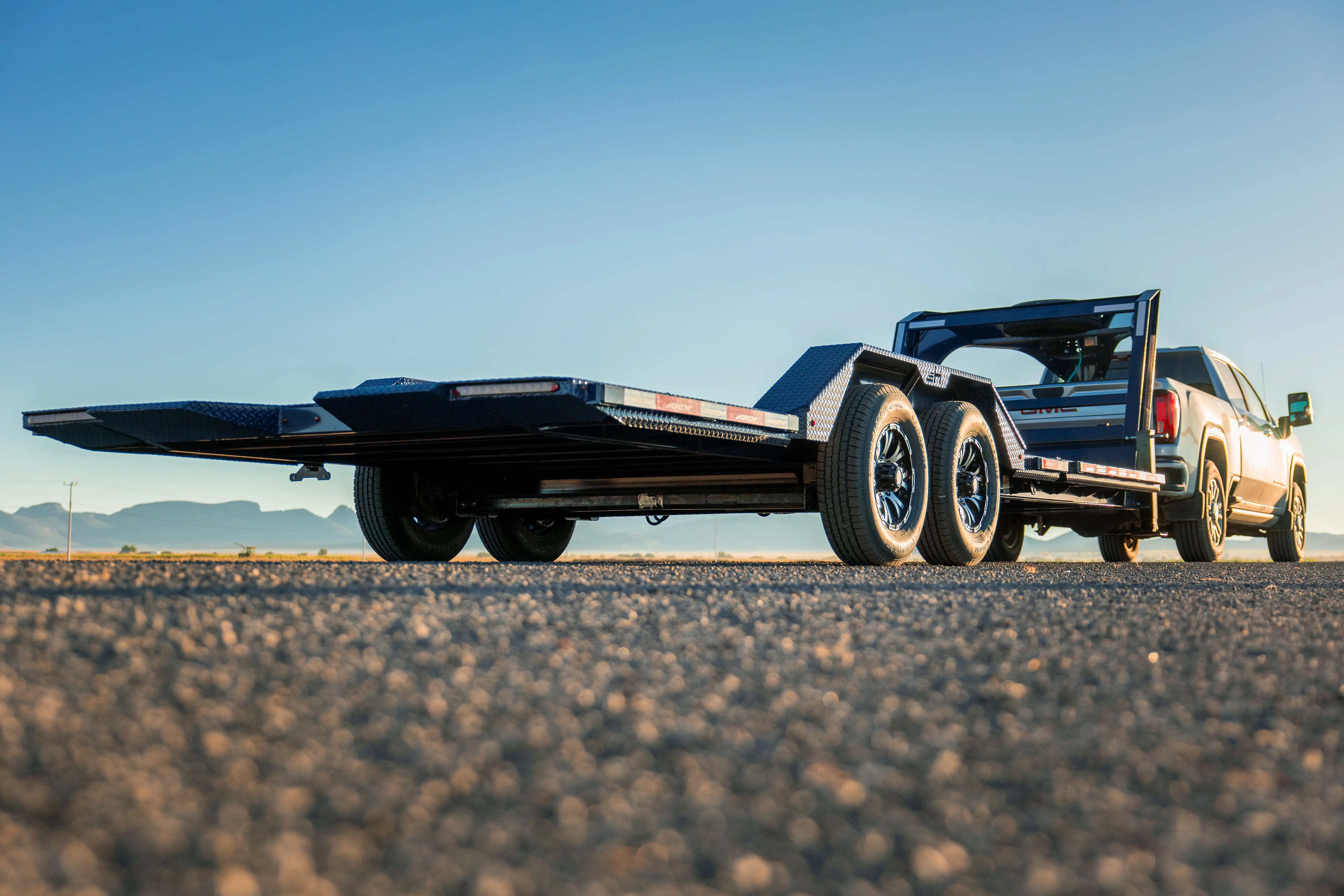 horizon trailers img